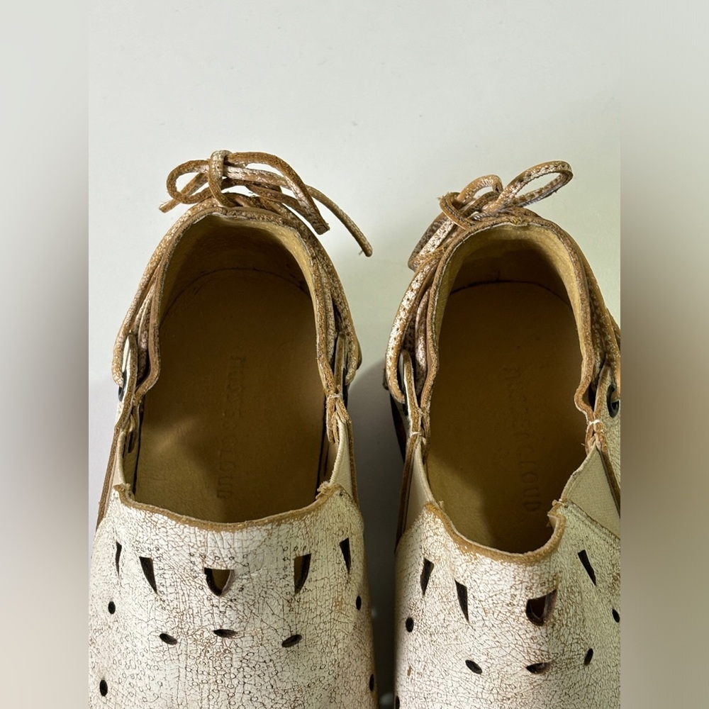 Musse & Cloud White Cutout Leather Ankle Booties with Brown Heel - Picture 7 of 11